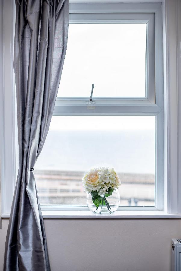 Trivelles Seaview Blackpool Extérieur photo